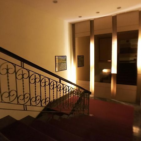 Discovery Hotel Phnom Penh Dış mekan fotoğraf