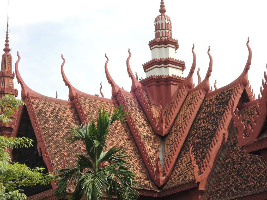 Discovery Hotel Phnom Penh Dış mekan fotoğraf