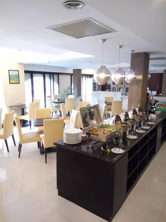 Discovery Hotel Phnom Penh Dış mekan fotoğraf