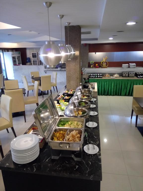Discovery Hotel Phnom Penh Dış mekan fotoğraf
