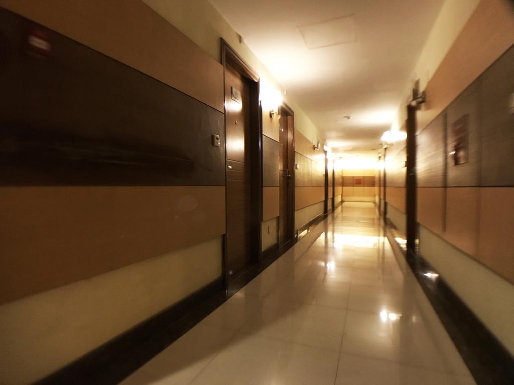 Discovery Hotel Phnom Penh Dış mekan fotoğraf