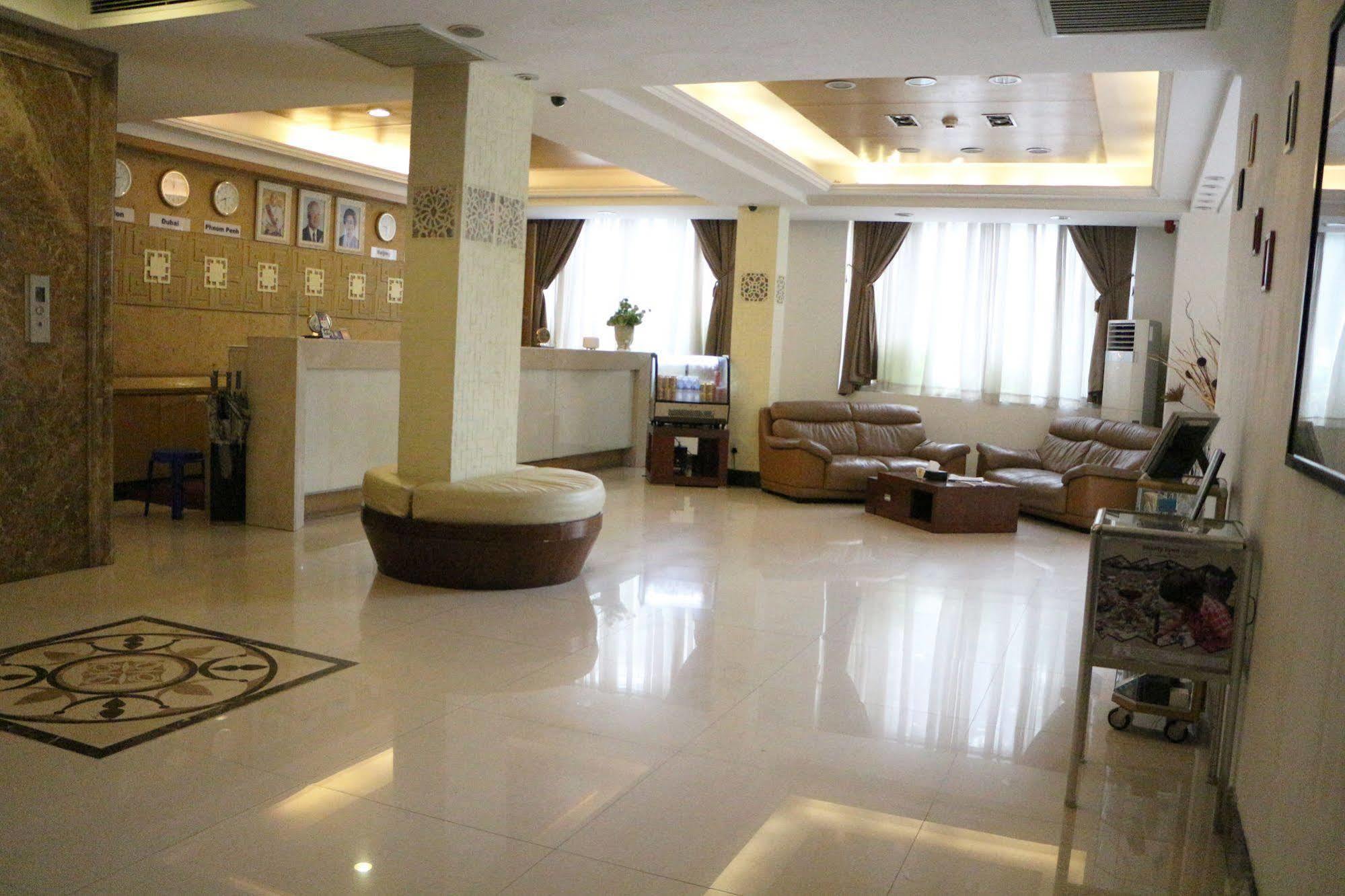 Discovery Hotel Phnom Penh Dış mekan fotoğraf