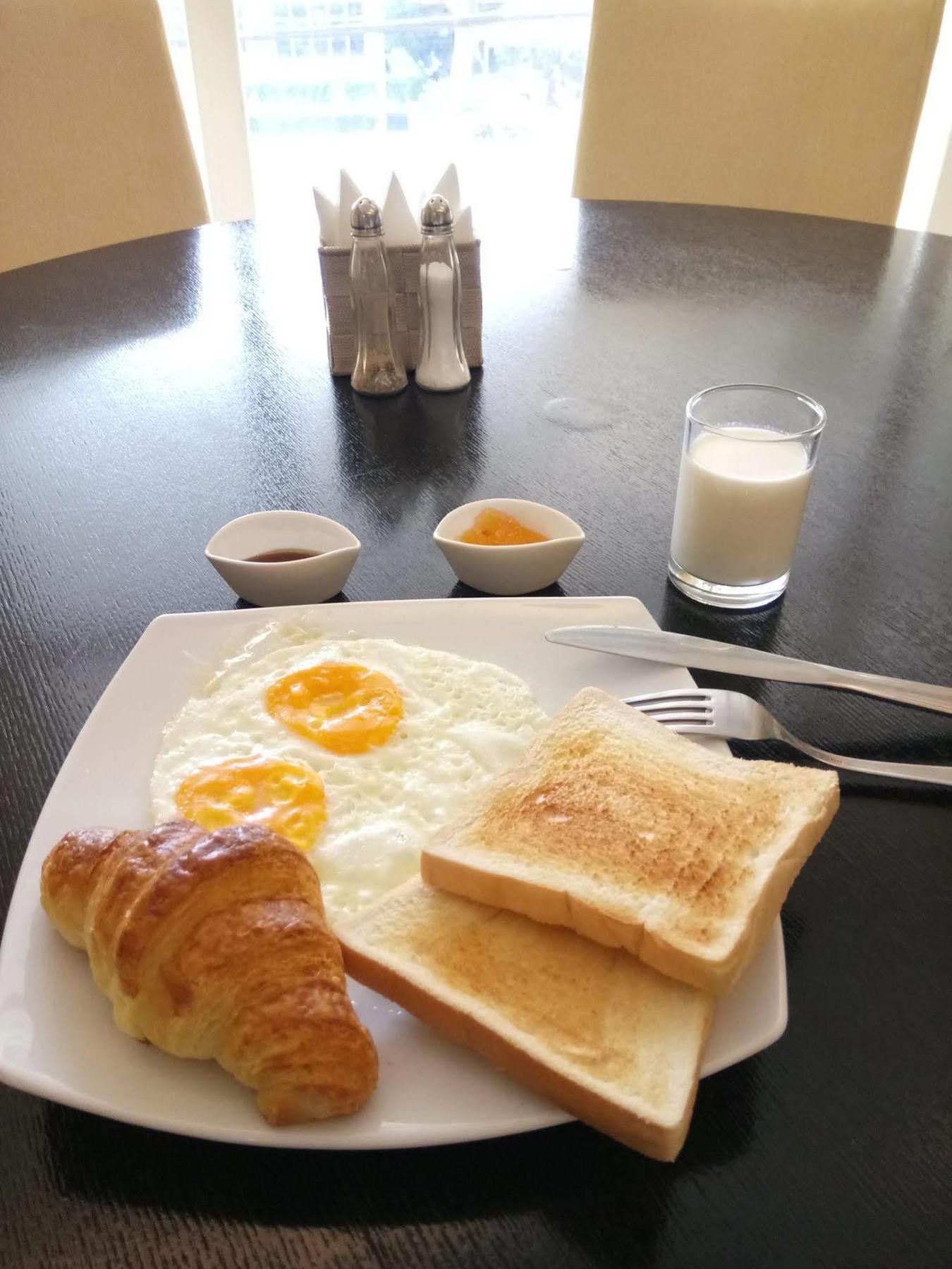 Discovery Hotel Phnom Penh Dış mekan fotoğraf